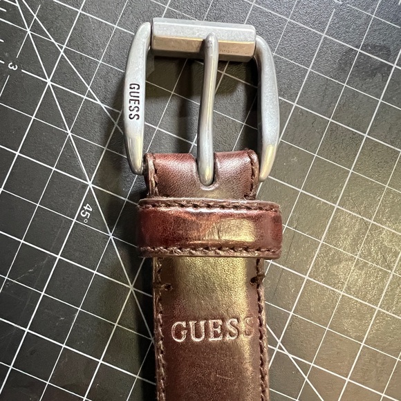GUC Guess brown leather belt sz 40 - Picture 1 of 5